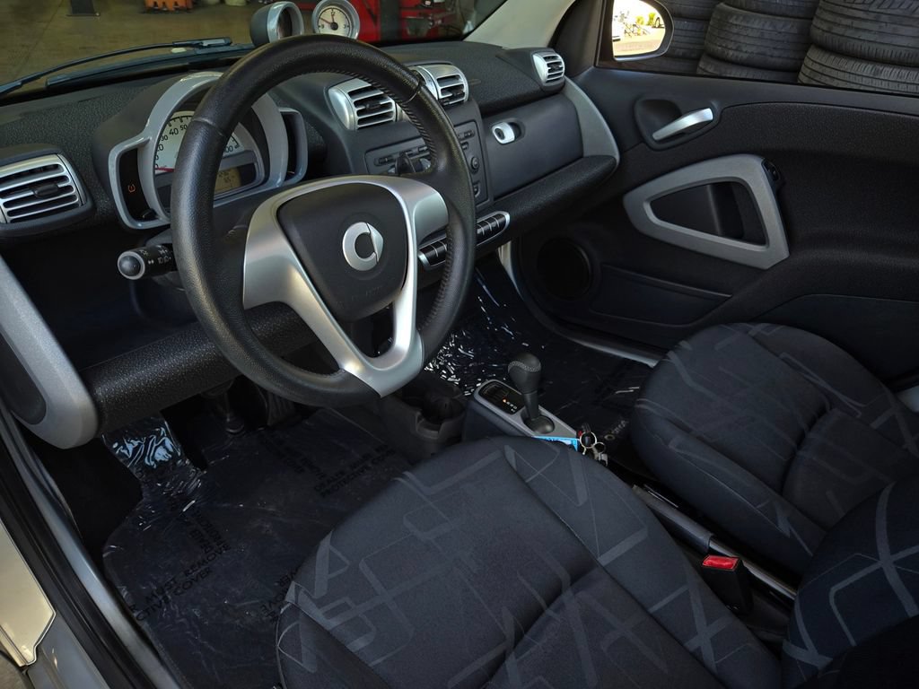Used 2008 smart fortwo pure RWD image 12