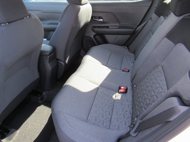 New 2026 Nissan Kicks SV image 8