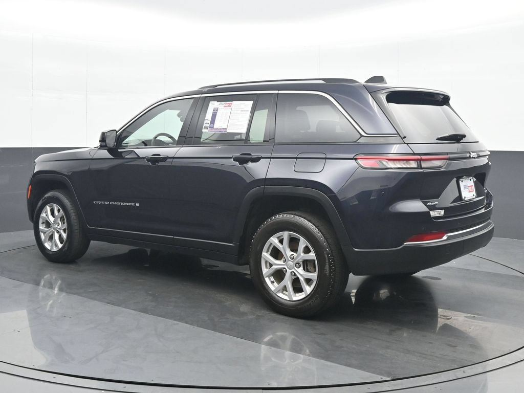 Used 2023 Jeep Grand Cherokee Limited AWD/4WD image 4