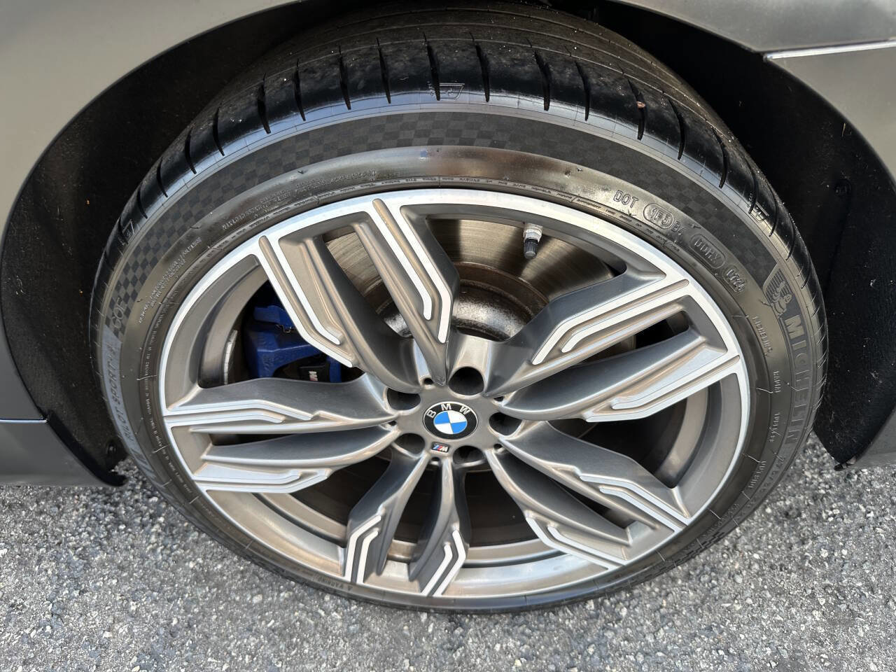 Used 2020 BMW M760i xDrive image 54