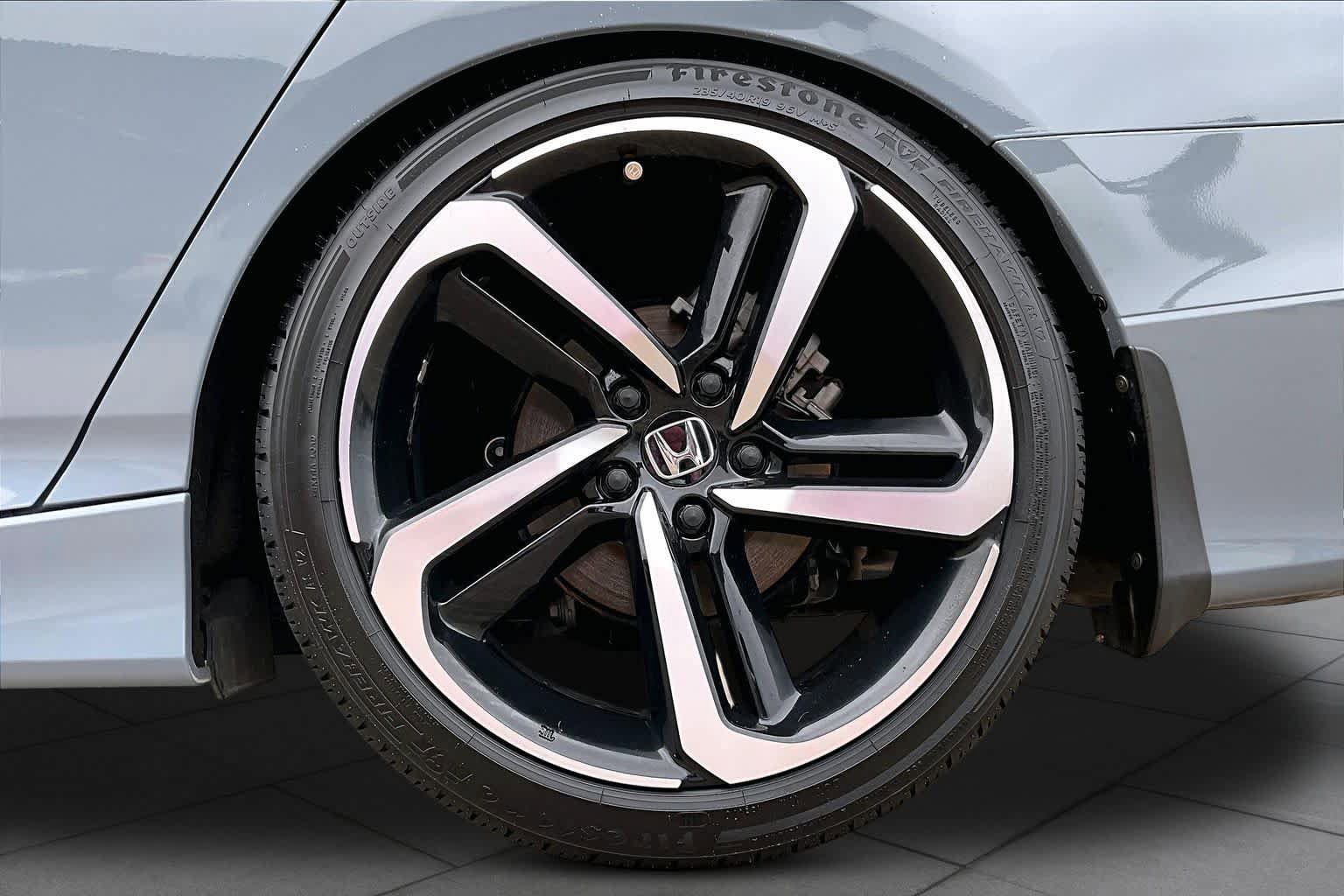 Used 2022 Honda Accord Sport image 11