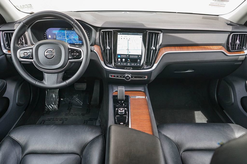 Used 2024 Volvo S60 B5 Plus image 11