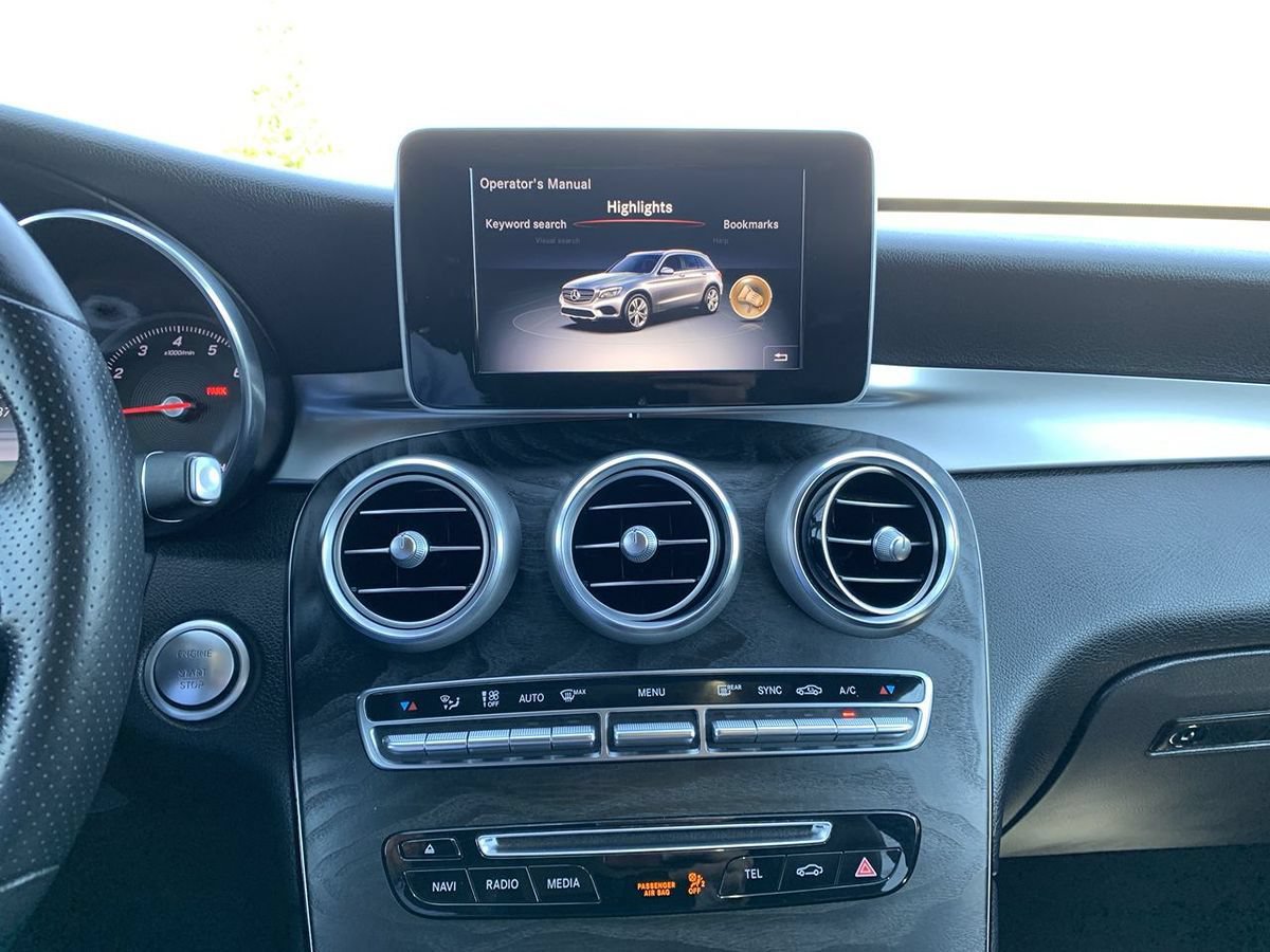 Used 2018 Mercedes-Benz GLC 300 4MATIC image 22