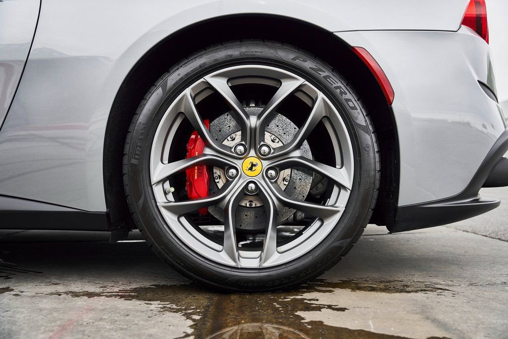 Used 2020 Ferrari GTC4Lusso T RWD image 25
