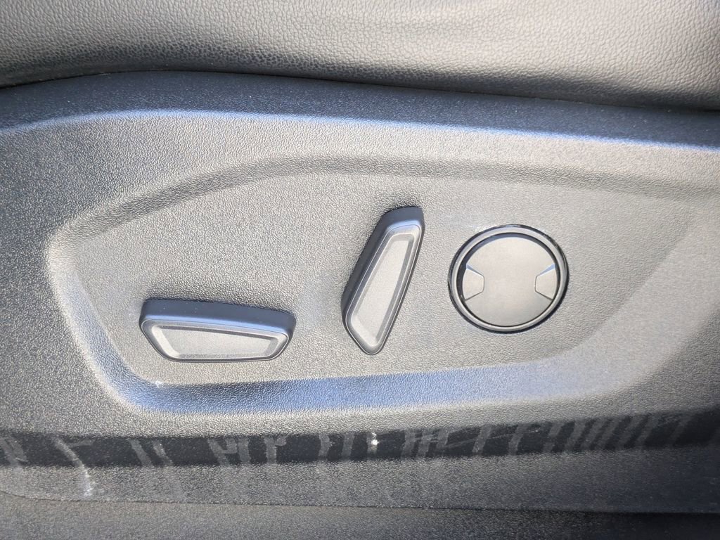 Used 2020 Ford Edge ST w/ Equipment Group 401A image 21