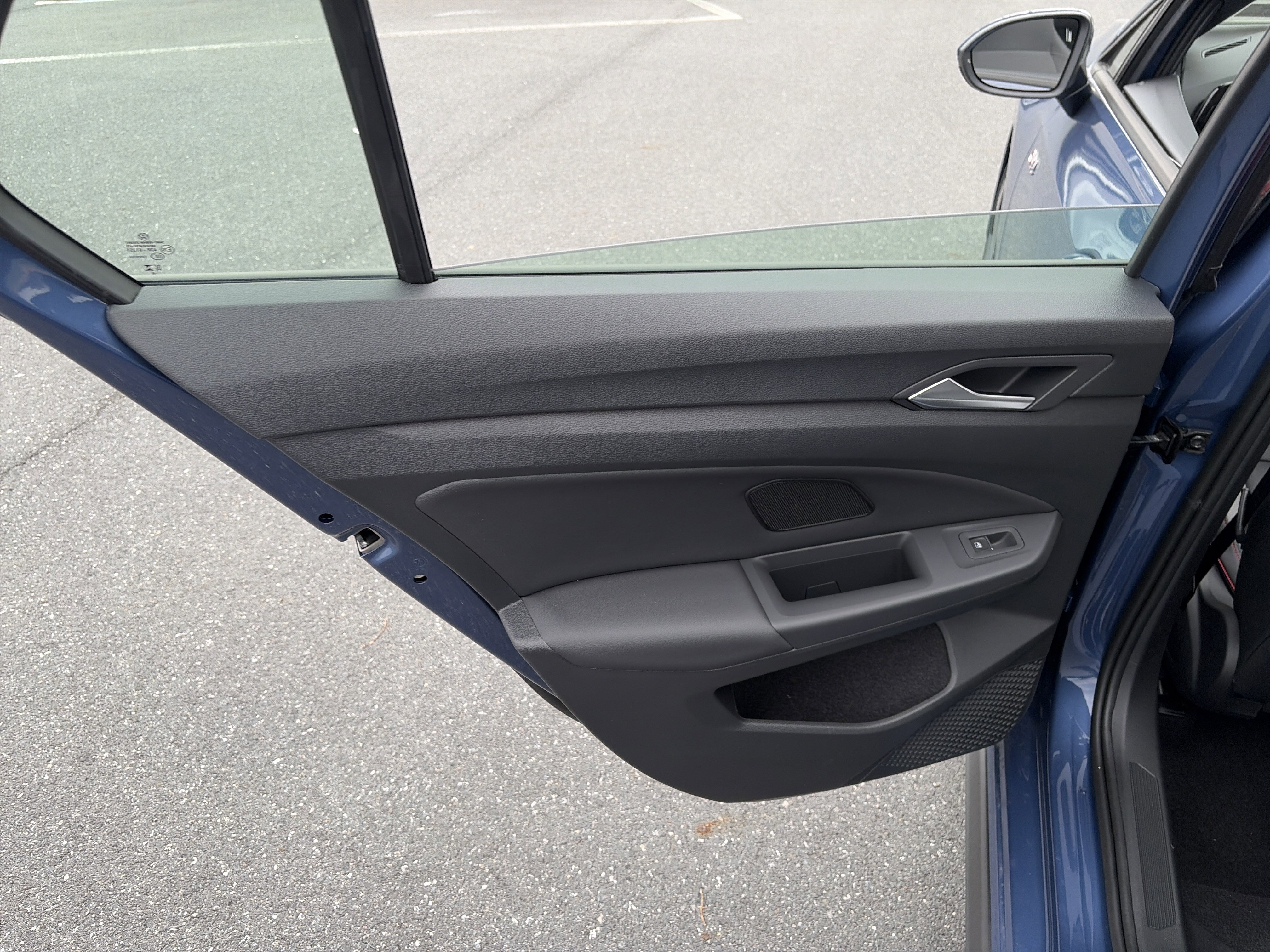 New 2026 Volkswagen GTI SE image 18