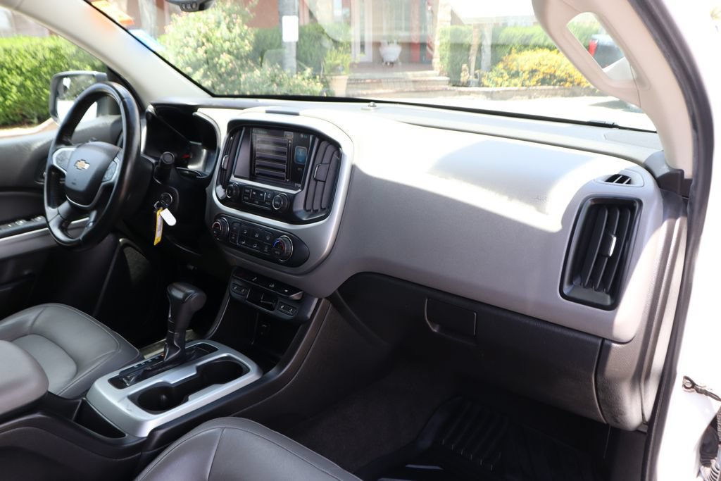 Used 2015 Chevrolet Colorado LT w/ Luxury Package RWD image 40