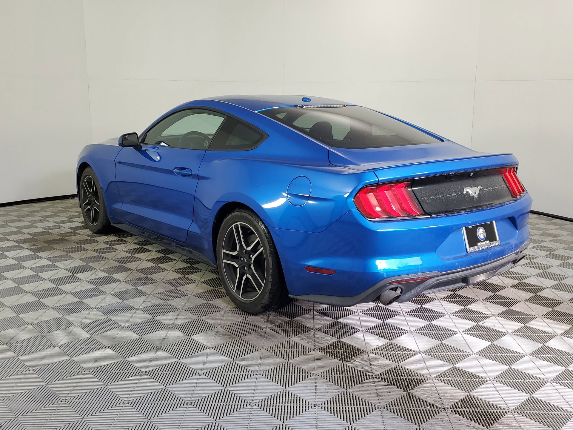 Used 2019 Ford Mustang Coupe w/ Equipment Group 101A image 5