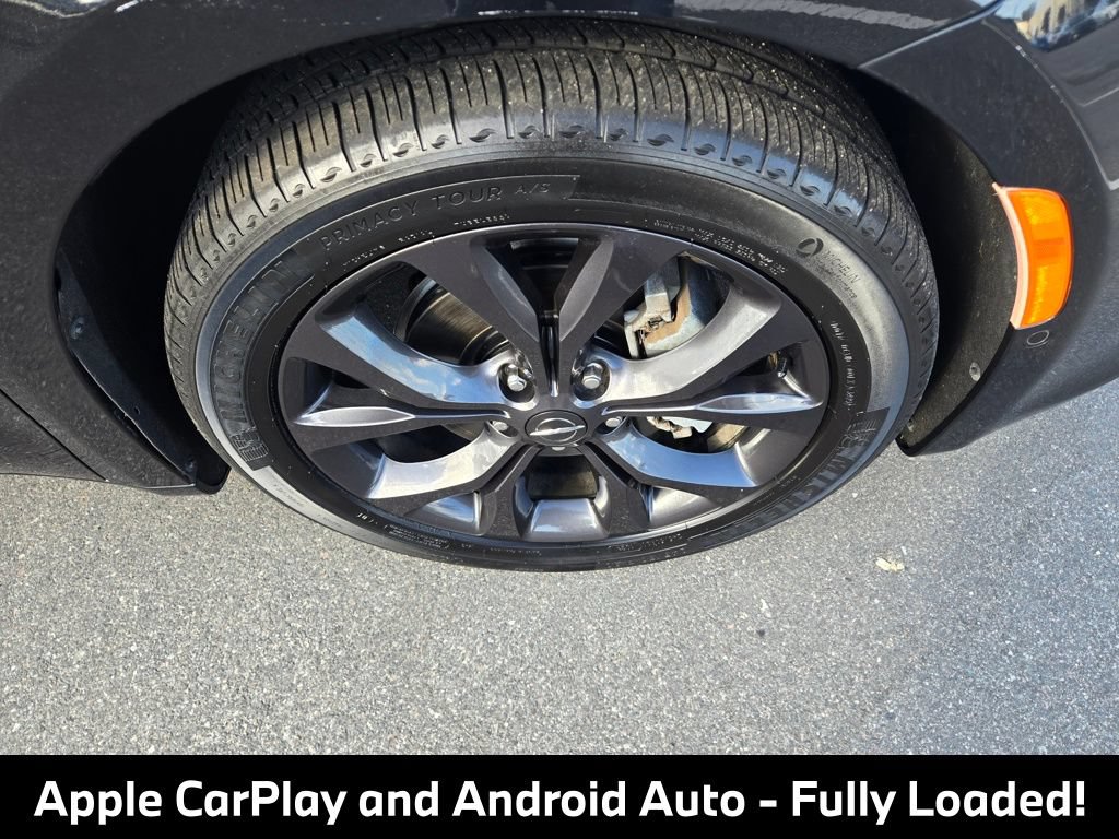 Used 2019 Chrysler Pacifica Touring-L Plus w/ Advanced Safetytec Group FWD image 10