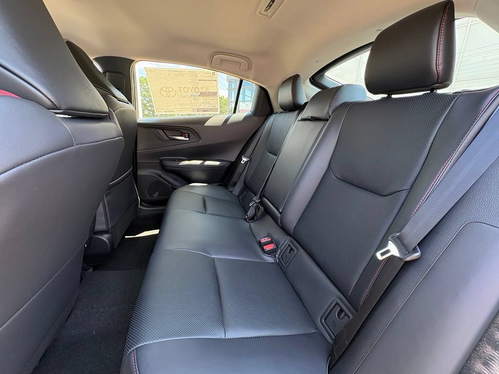 New 2026 Toyota Prius Plug-In Hybrid FWD image 12