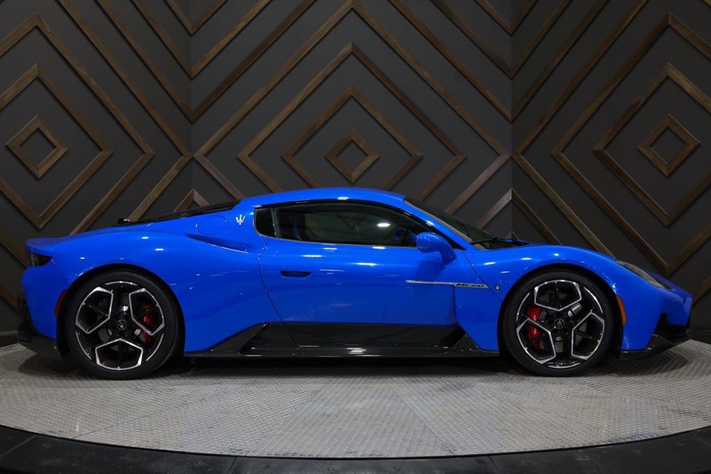 Used 2023 Maserati MC20 Coupe image 19