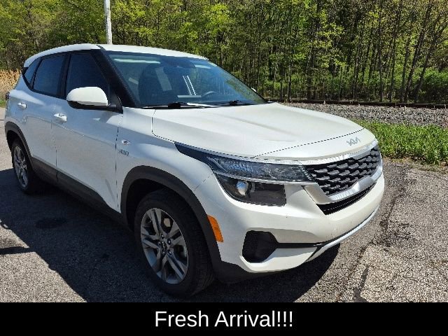 Used 2022 Kia Seltos LX AWD/4WD image 5