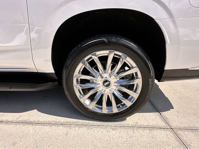 Certified 2024 Cadillac Escalade ESV Premium Luxury RWD image 18