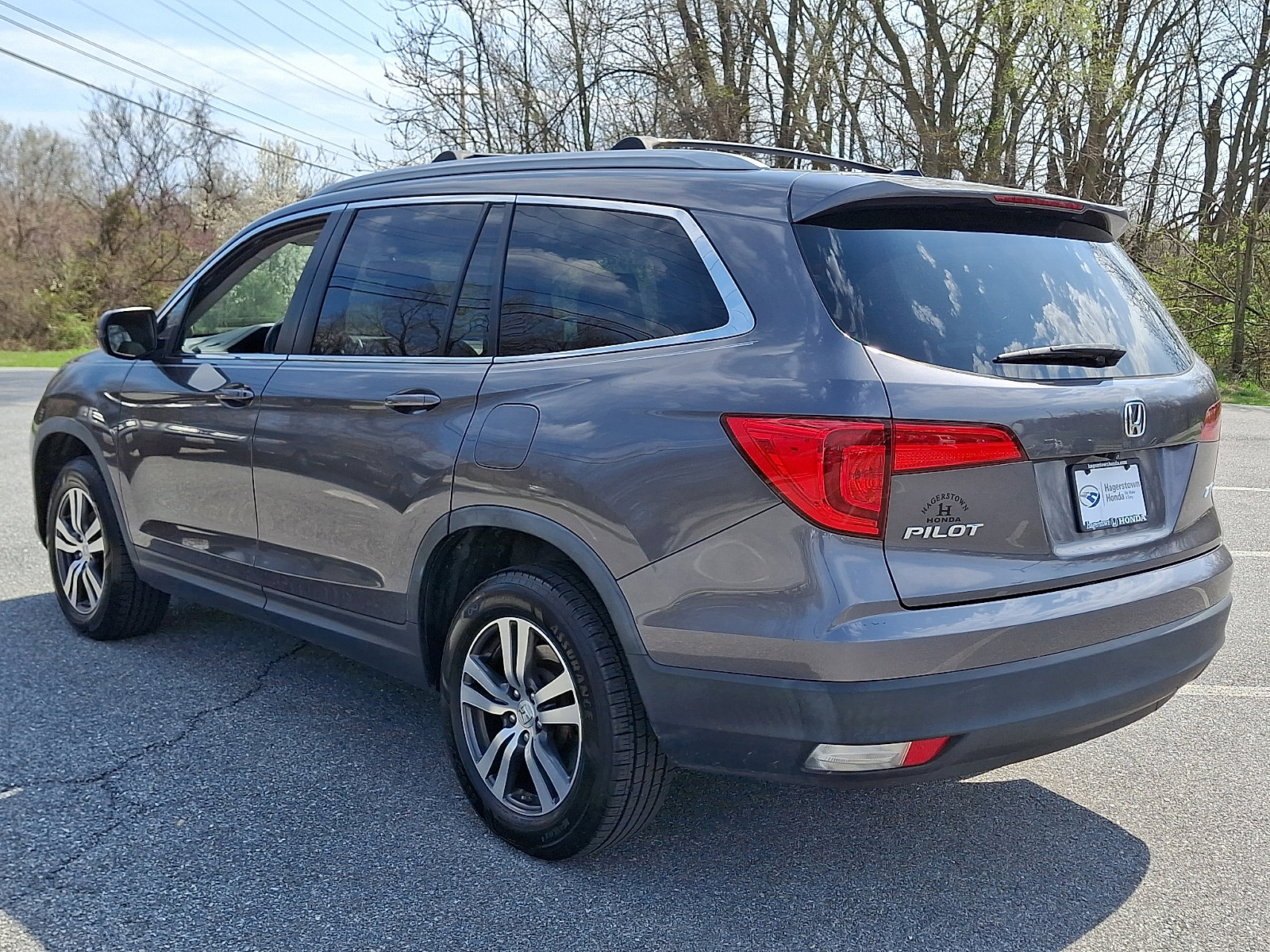Used 2017 Honda Pilot EX-L image 4
