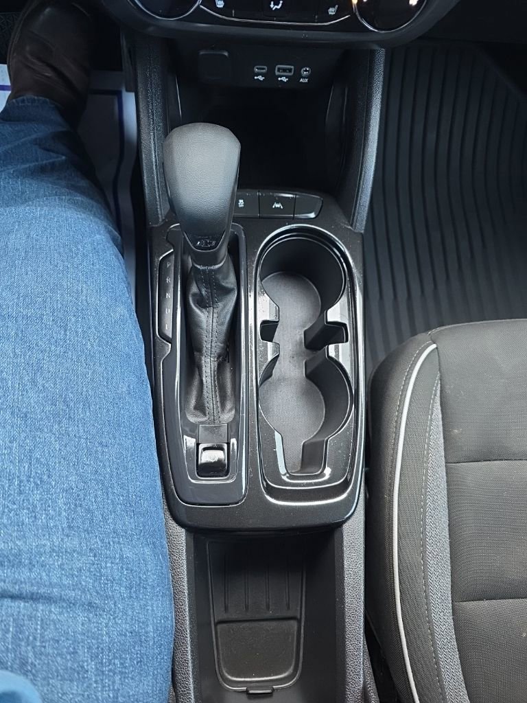 Used 2022 Chevrolet TrailBlazer LT w/ LPO, Blackout Package image 22