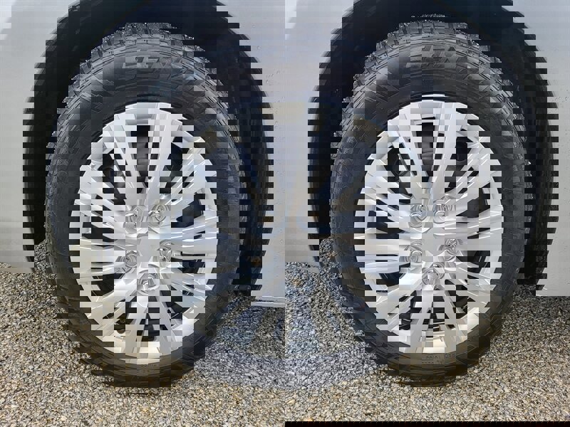 Used 2017 Honda Fit LX image 29