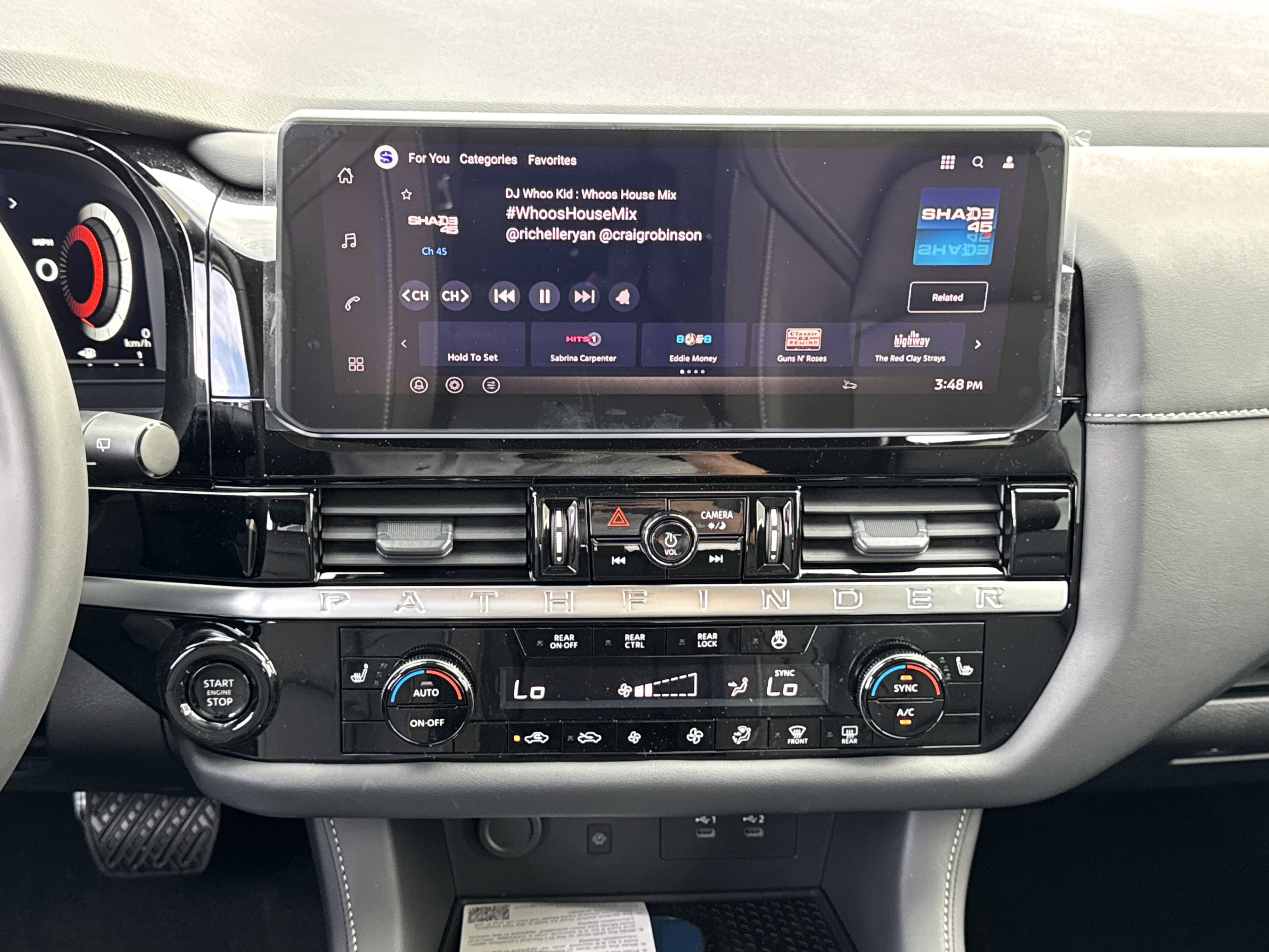 New 2026 Nissan Pathfinder SL image 16