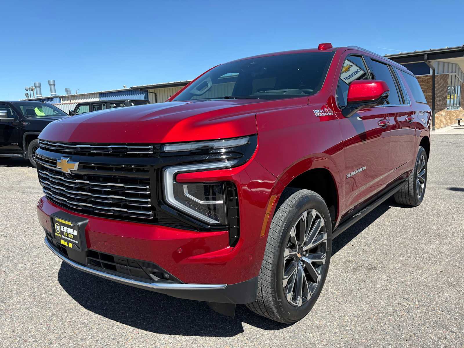 Used 2025 Chevrolet Suburban High Country AWD/4WD image 11