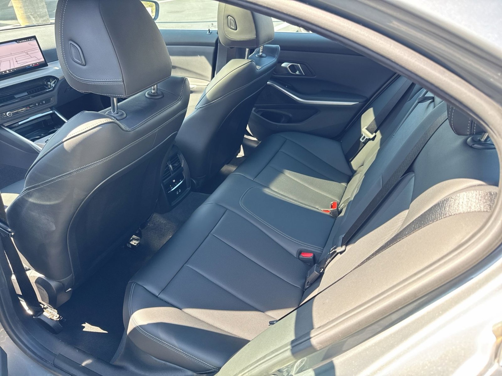 Used 2025 BMW 330i xDrive Sedan image 25