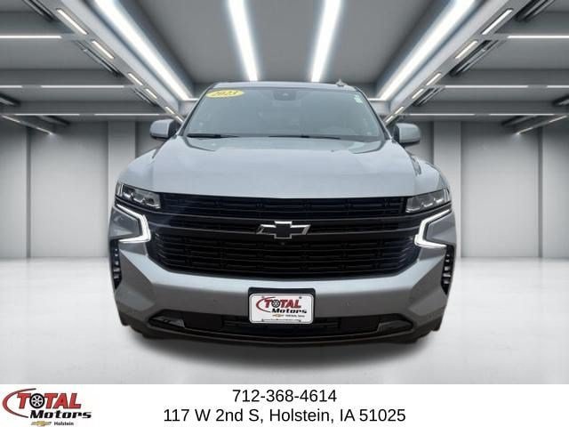 Used 2023 Chevrolet Suburban RST w/ Luxury Package AWD/4WD image 3