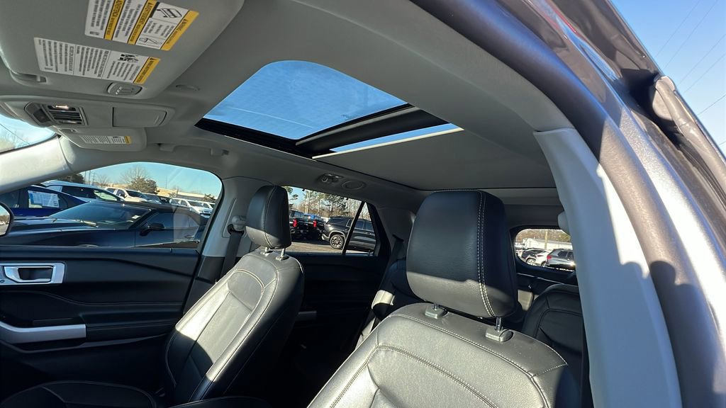 Used 2022 Ford Explorer Limited w/ Equipment Group 301A image 15