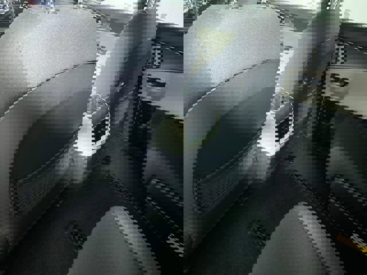 Used 2024 Kia Carnival LX image 30