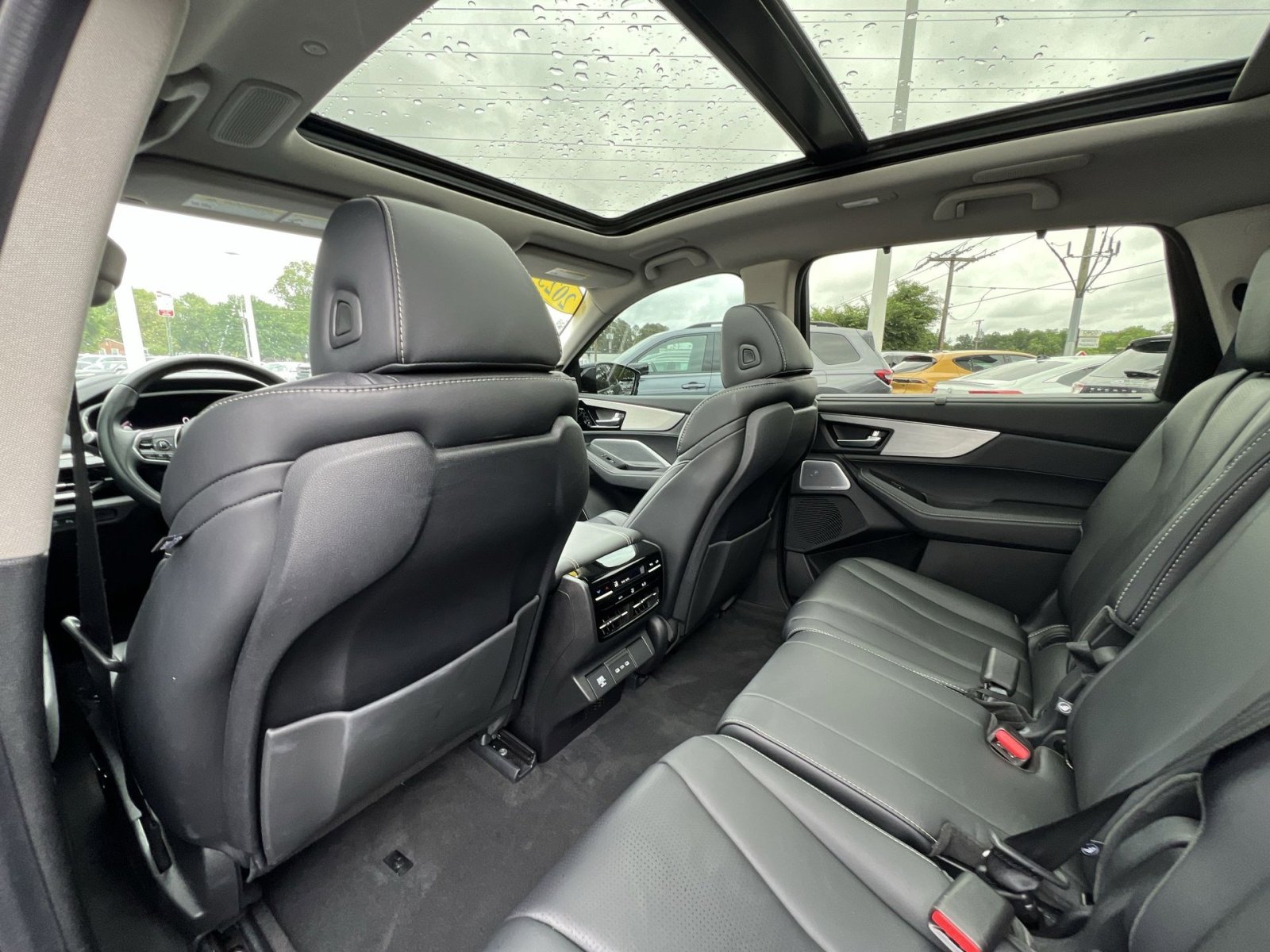Certified 2025 Acura MDX SH-AWD w/ Technology Package image 27
