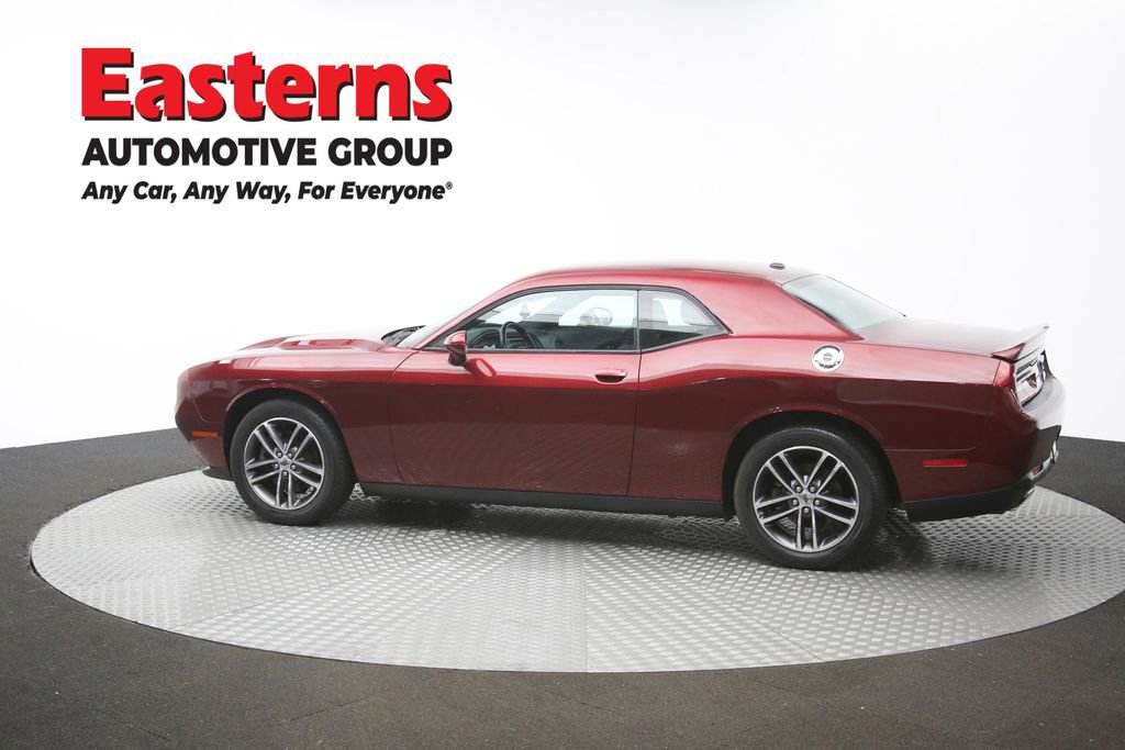 Used 2019 Dodge Challenger SXT AWD/4WD image 58