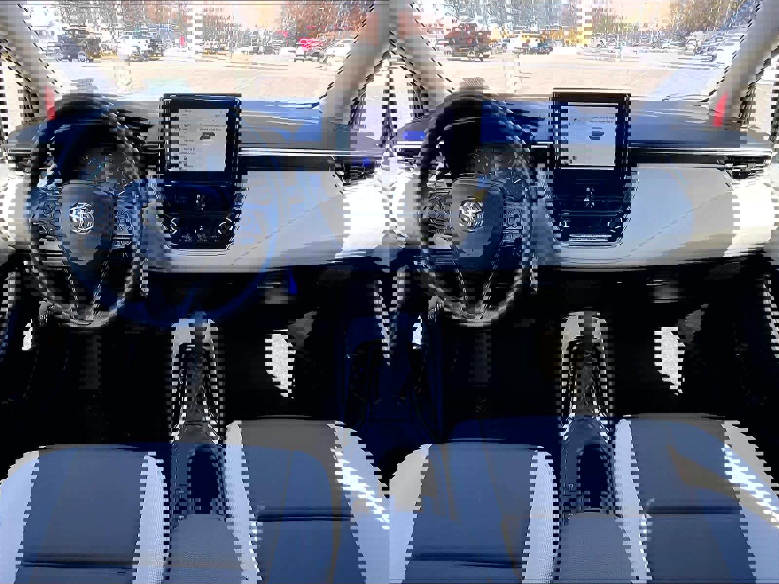 Used 2023 Toyota Corolla LE image 21