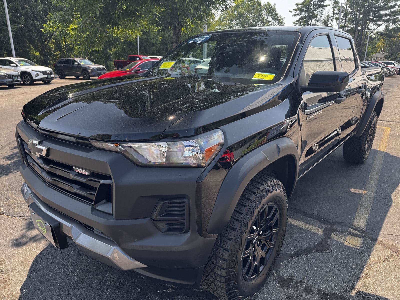 Certified 2024 Chevrolet Colorado Trail Boss w/ Technology Package AWD/4WD image 3