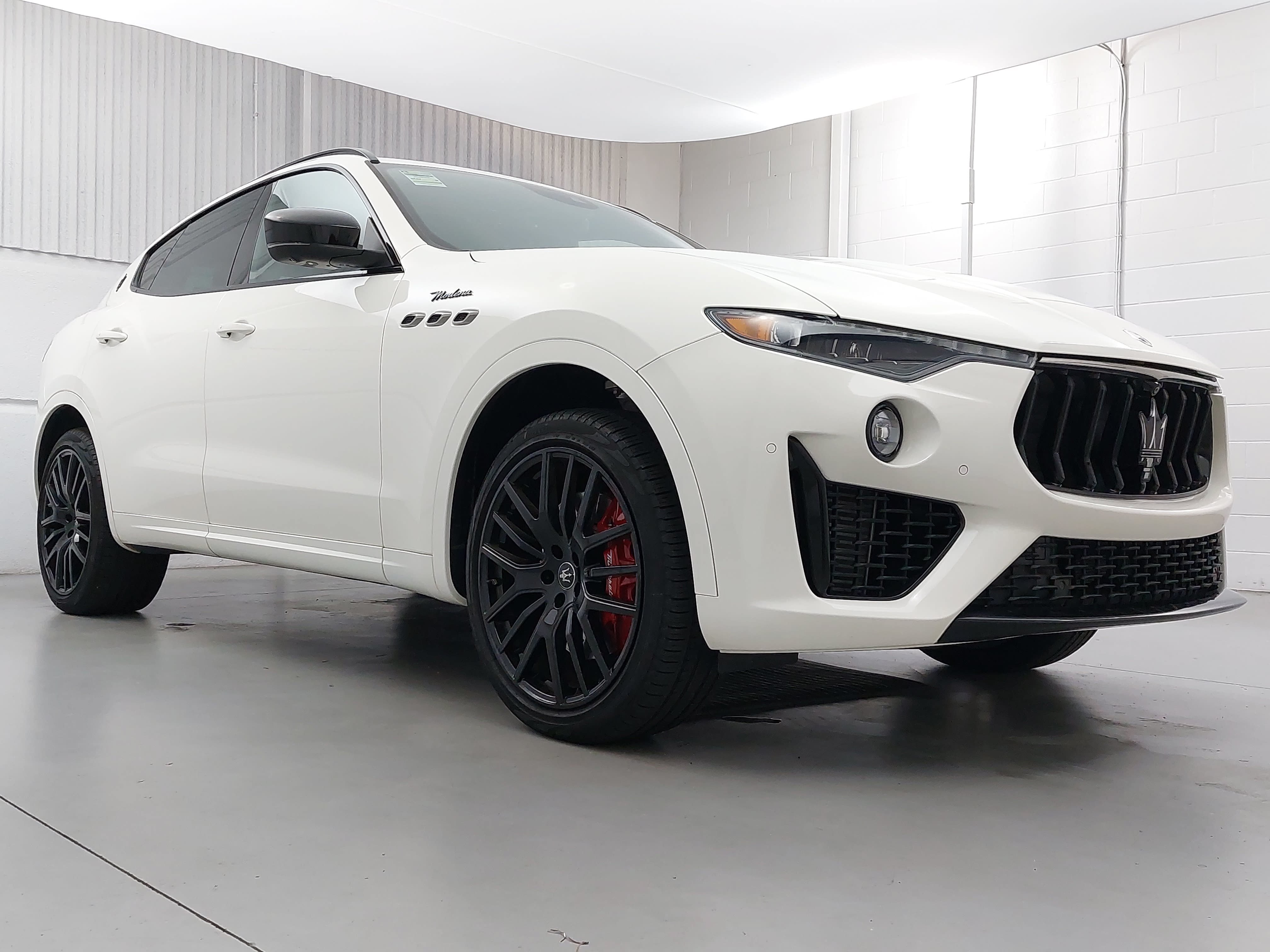 Used 2024 Maserati Levante Modena Ultima AWD/4WD image 9
