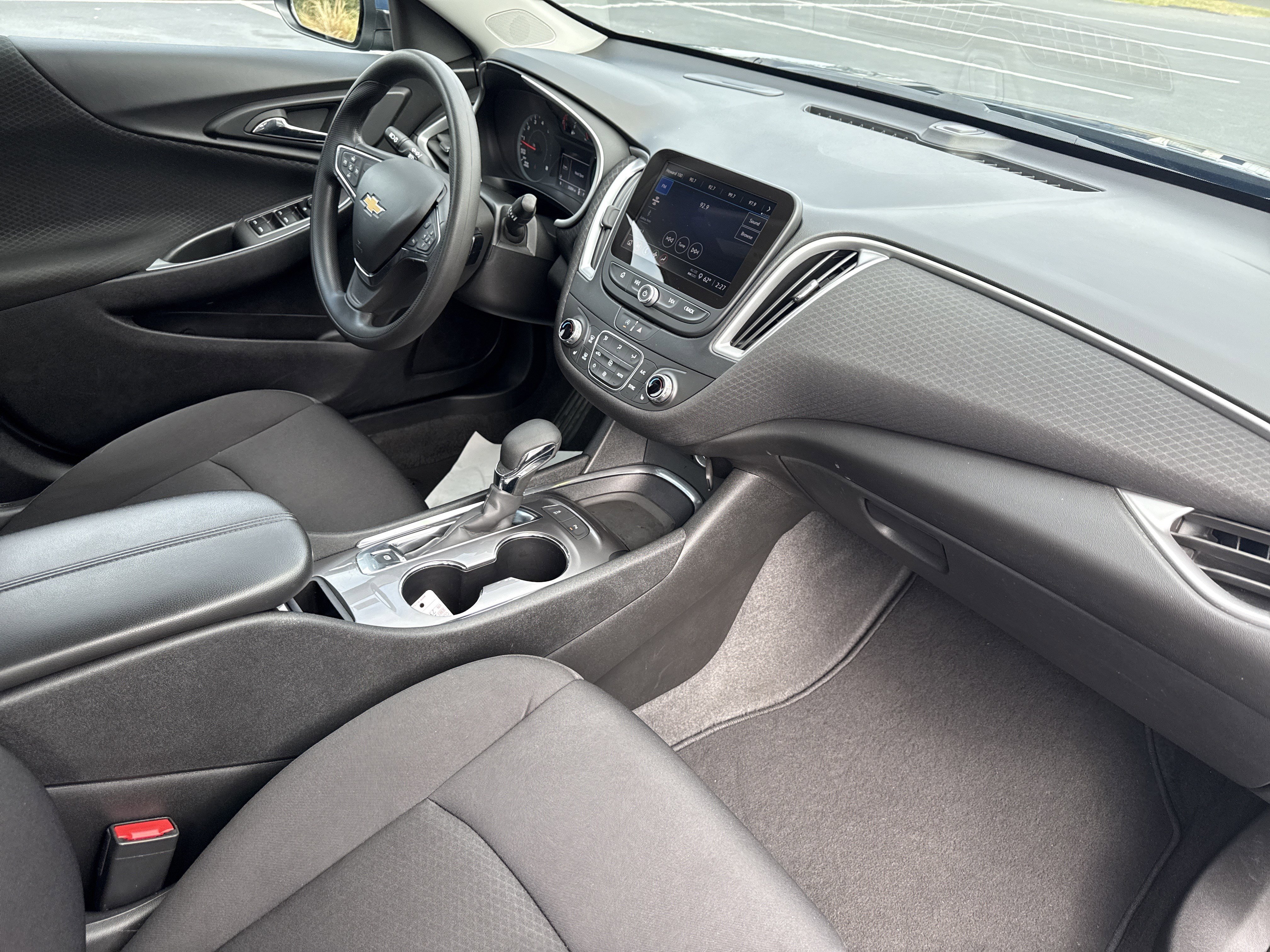 Used 2024 Chevrolet Malibu LT image 35