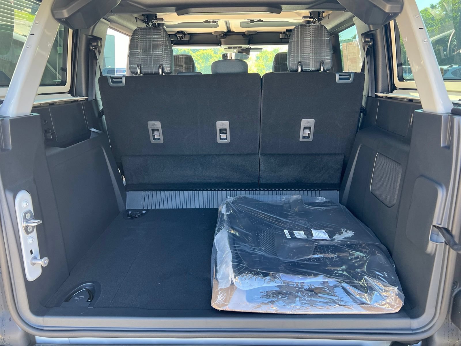 New 2026 Ford Bronco Heritage Edition AWD/4WD image 10