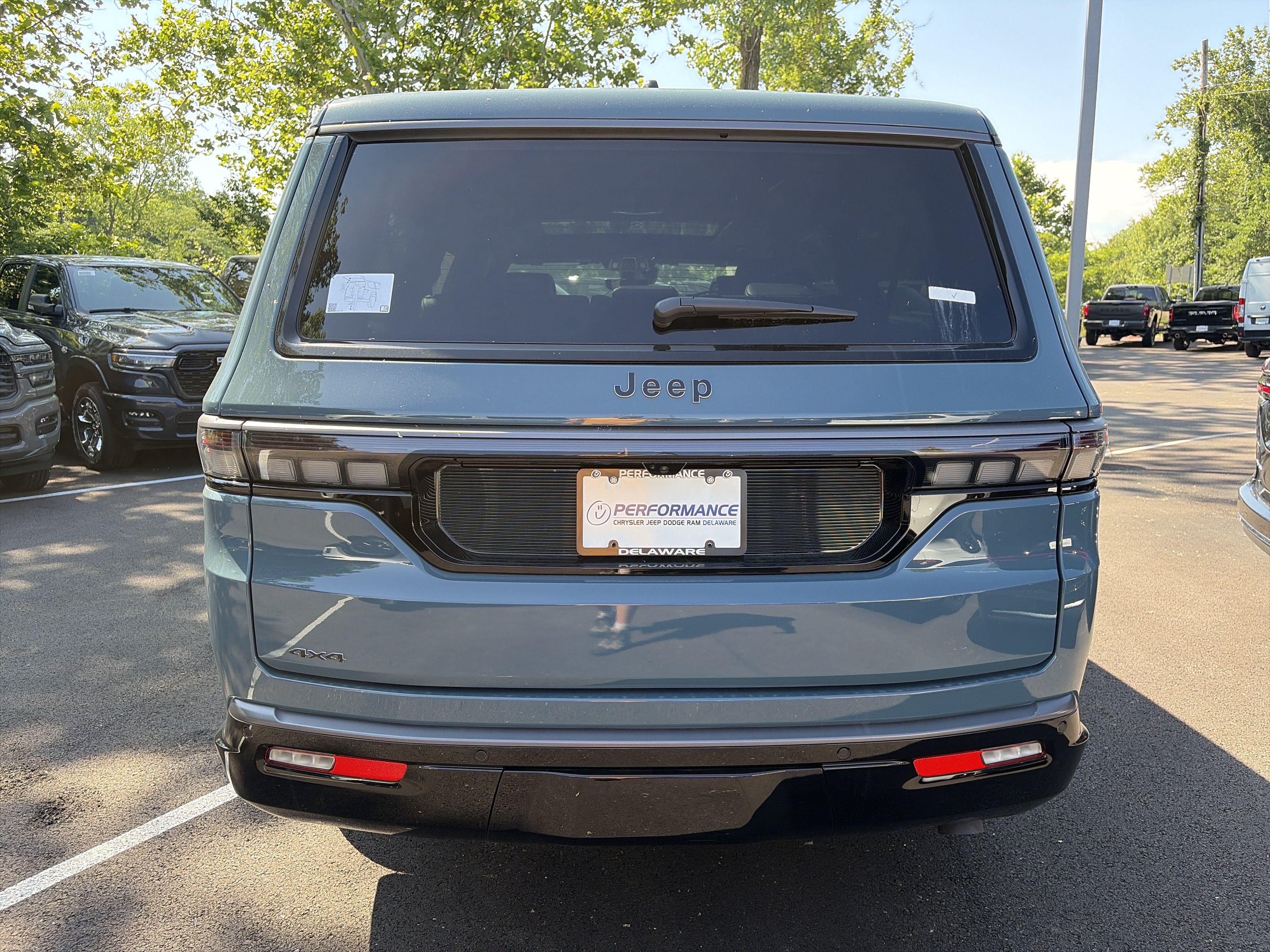 New 2026 Jeep Grand Wagoneer L Limited w/ Premium Group II AWD/4WD image 19