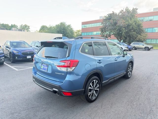 Used 2023 Subaru Forester Limited AWD/4WD image 6