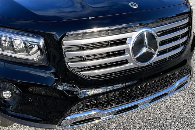 Used 2025 Mercedes-Benz GLB 250 4MATIC image 35