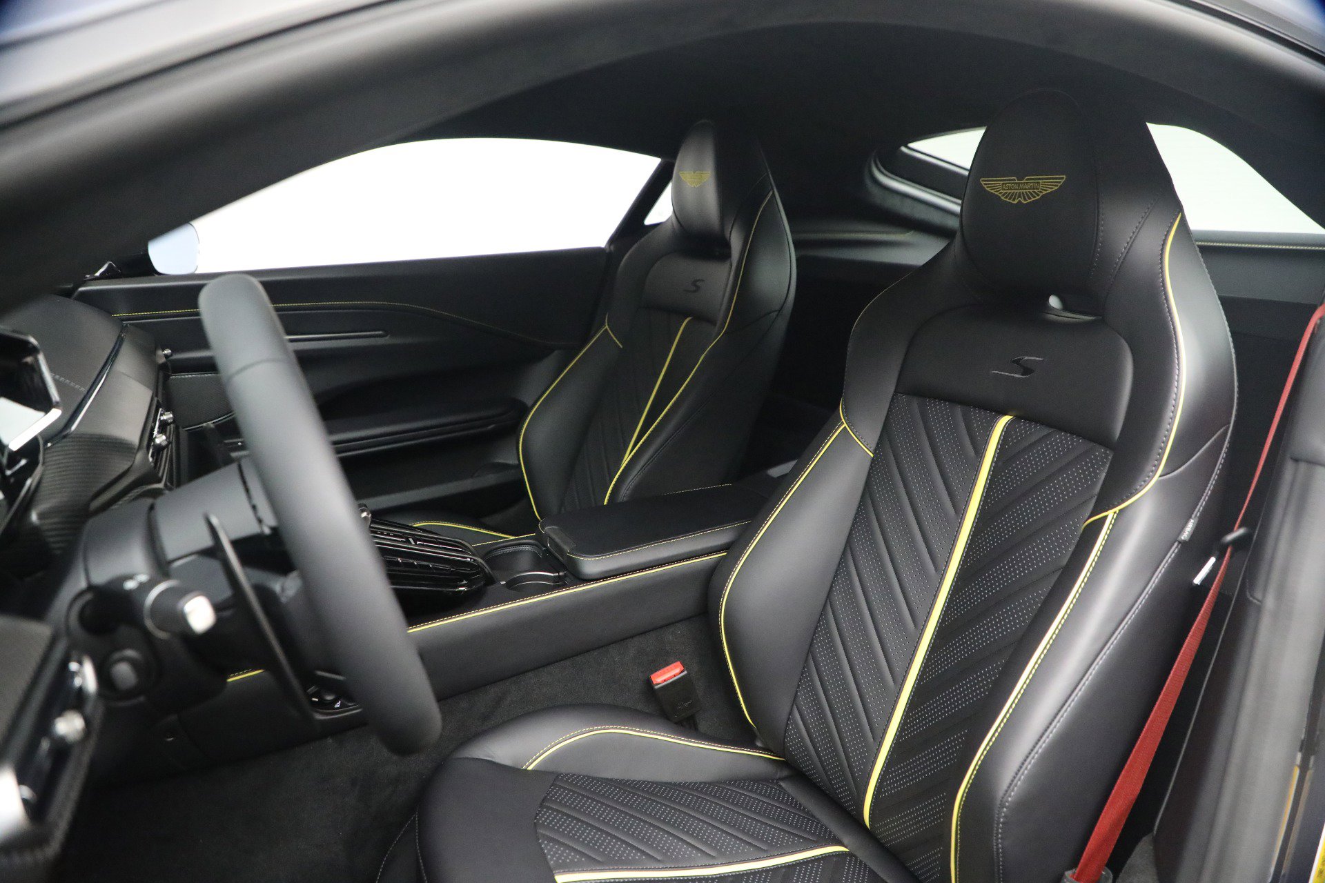 New 2026 Aston Martin V8 Vantage S image 15