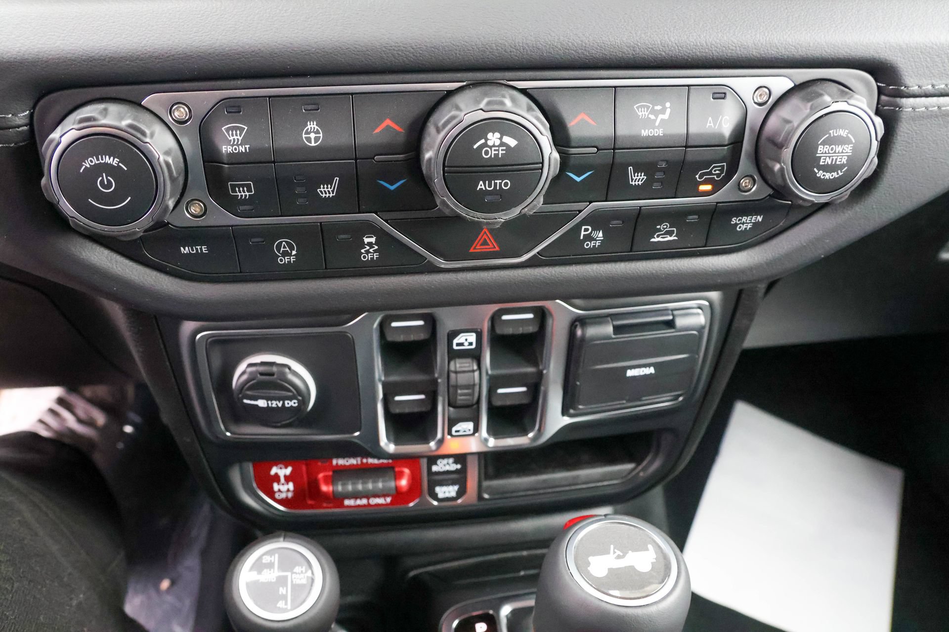 New 2026 Jeep Wrangler Unlimited Rubicon AWD/4WD image 22