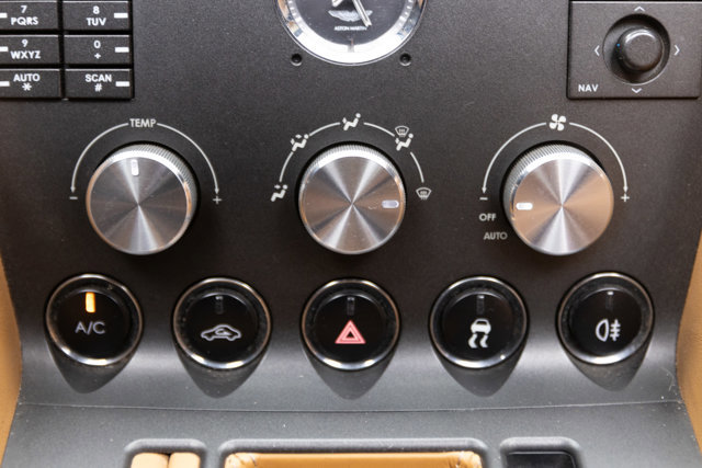 Used 2008 Aston Martin V8 Vantage Roadster image 83