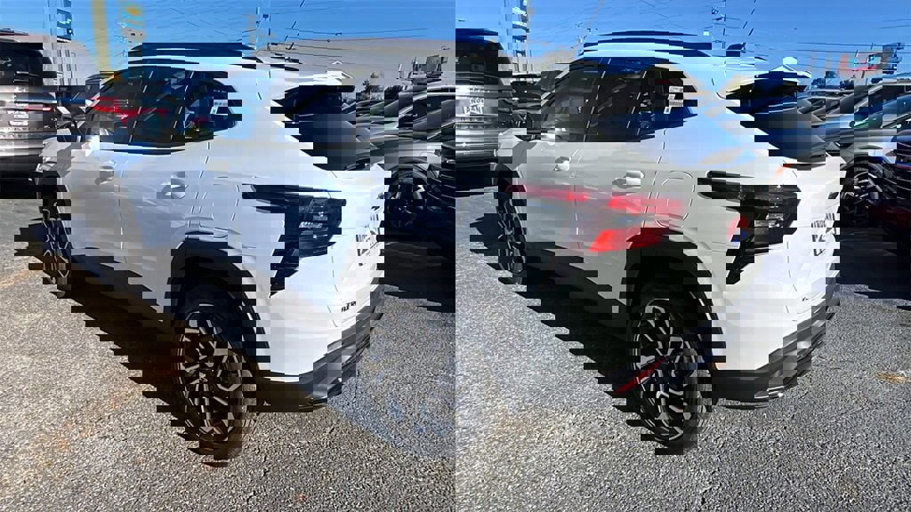 New 2026 Chevrolet Trax RS w/ Sunroof Package image 7