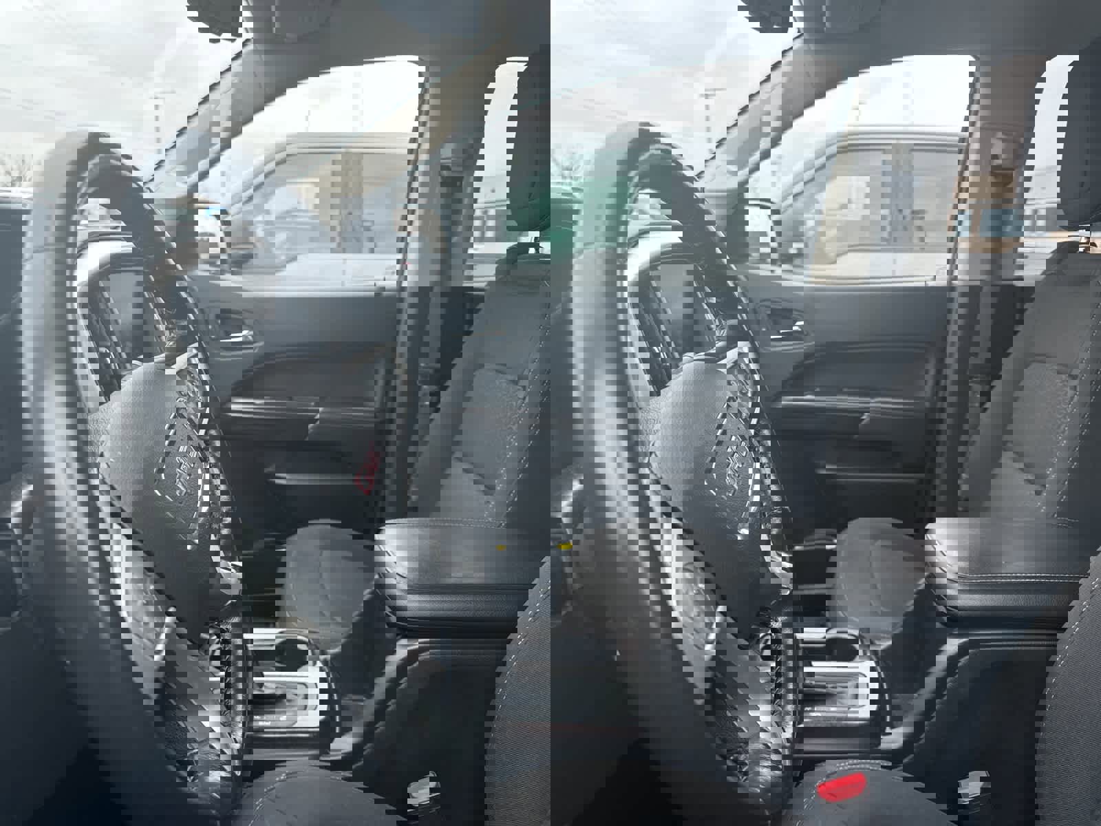 Used 2016 GMC Canyon SLE w/ Nightfall Edition image 30