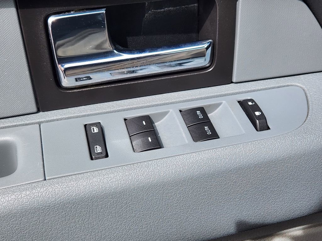 Used 2014 Ford F150 XLT w/ Equipment Group 302A Luxury image 15