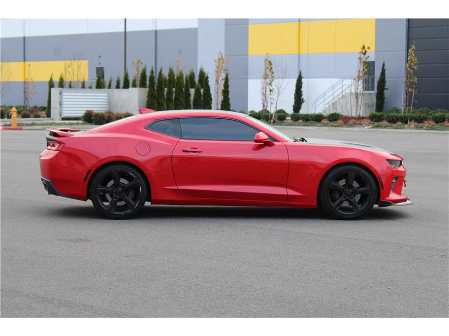Used 2018 Chevrolet Camaro SS image 4