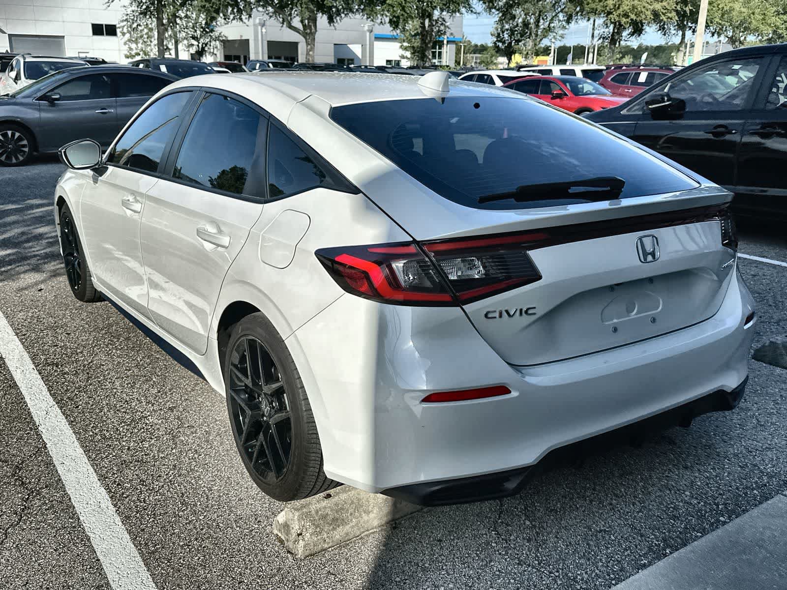 Used 2025 Honda Civic Sport image 6