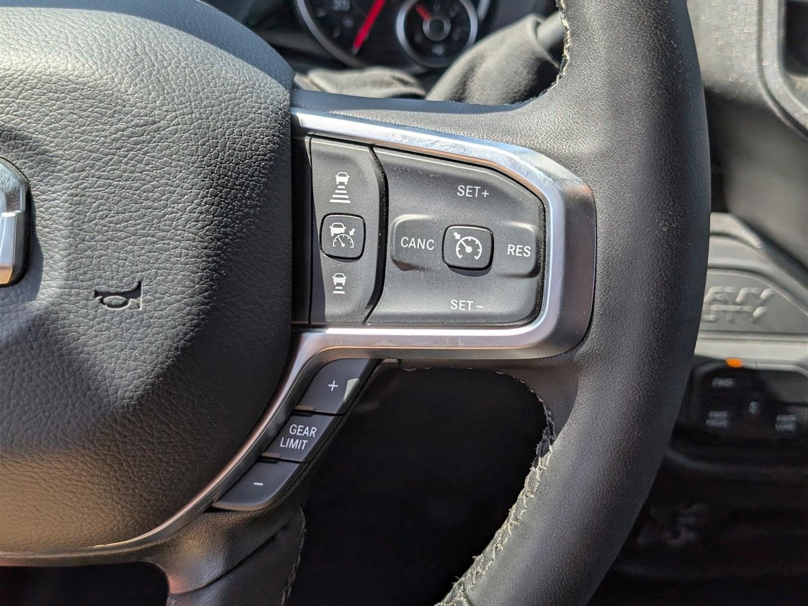 New 2025 RAM 2500 Tradesman AWD/4WD image 19