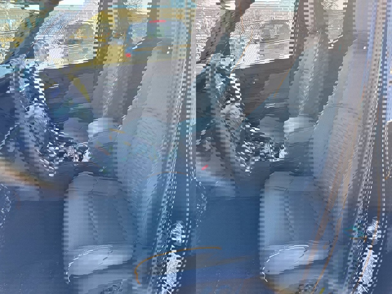 Used 2025 Toyota Tacoma Trailhunter image 6