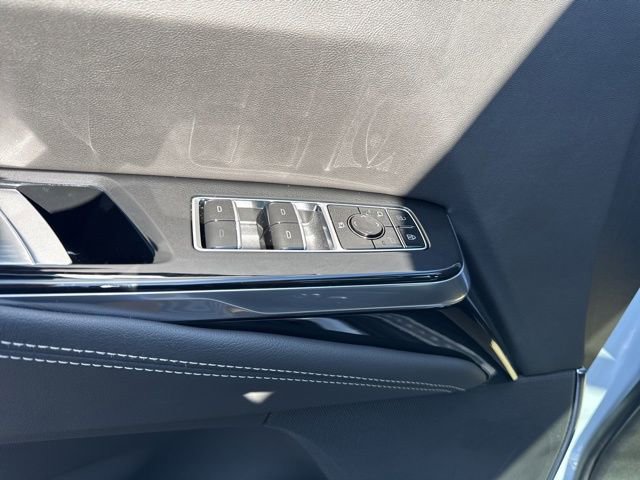 Certified 2026 Cadillac Escalade Luxury w/ LPO, Radiant Package image 8