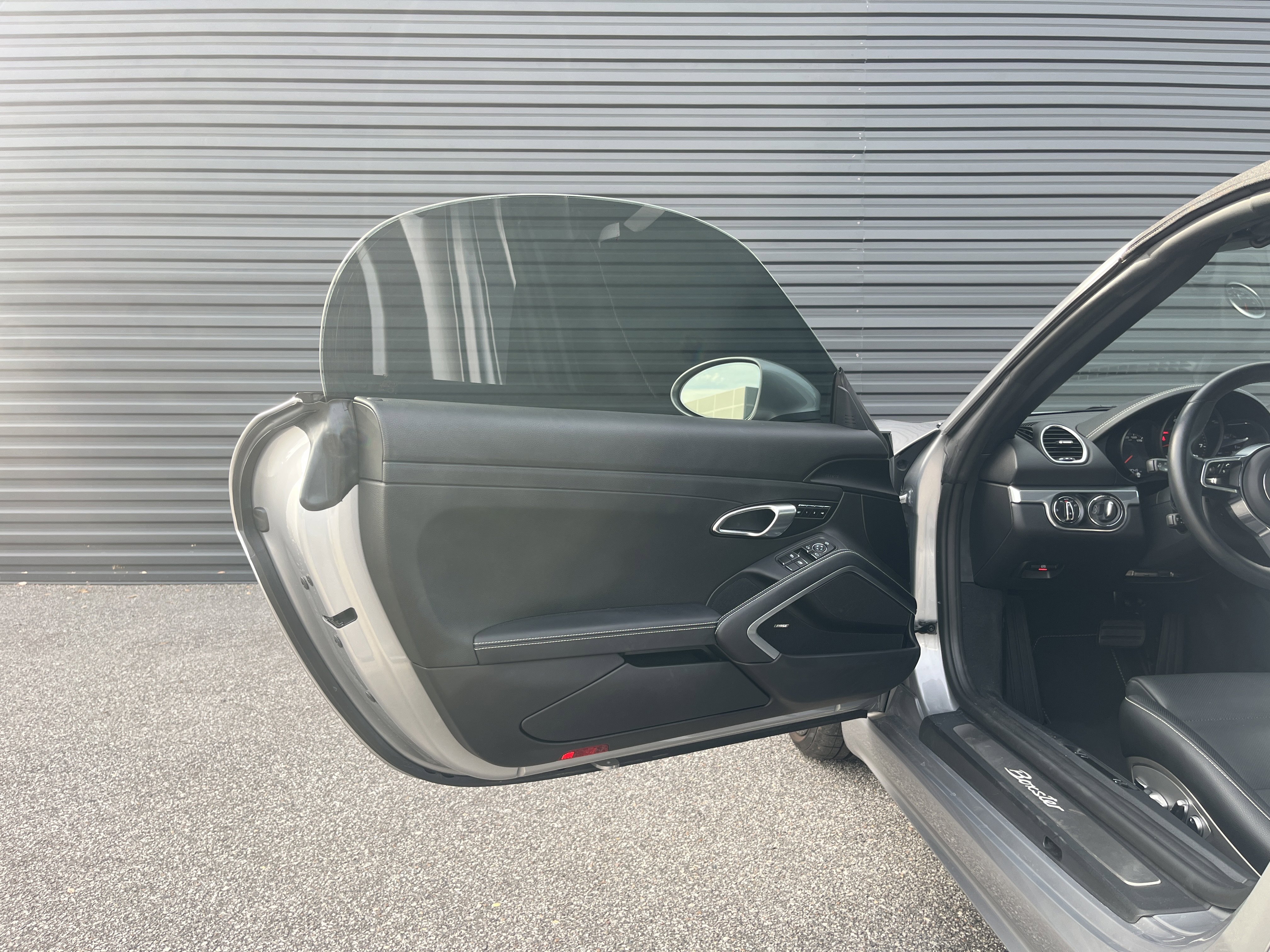 Certified 2024 Porsche 718 Boxster Style Edition image 14