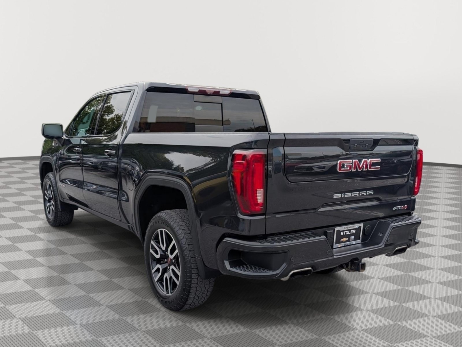 Used 2020 GMC Sierra 1500 AT4 w/ AT4 Premium Package AWD/4WD image 3