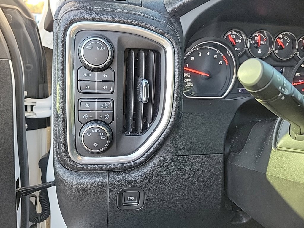 Used 2022 Chevrolet Silverado 1500 RST AWD/4WD image 12